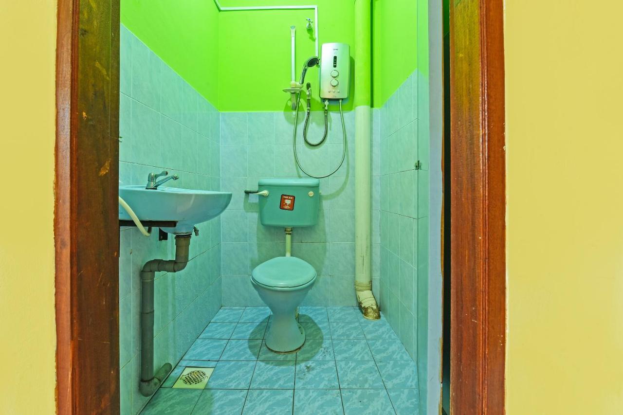Oyo 90565 Teresek View Motel 瓜拉大汉 外观 照片